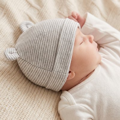 Bonnet bebe  protection bebe qui dort