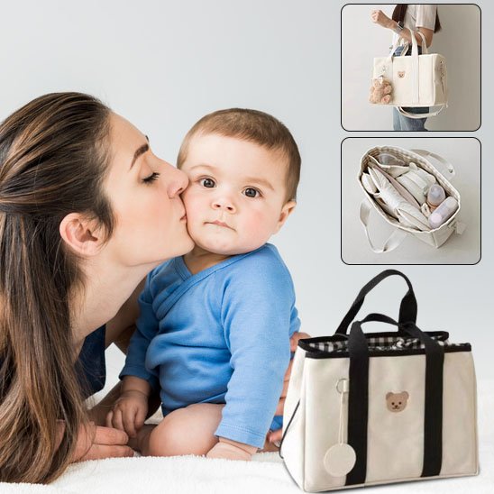 Sac à langer maman embrasse son bebe